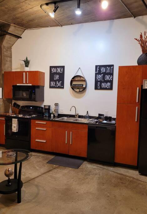Staycation City Loft Free Gated Parking St. Louis Exterior foto